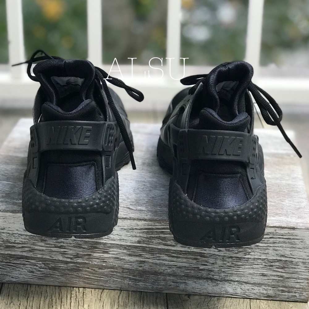NWT Nike Huarache Run Black Black WMNS - Picture 5 of 8